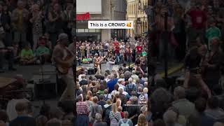 Big crowds in Würzburg this weekend 🥰 #busking #fyptiktok #crowd #fyp #streetmusic #streetmusician