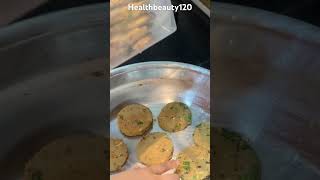 Or kn kn asa karta ha #food #streetfood #foodie #recipe #indianfood #muttonshamikabab #cookingvideos