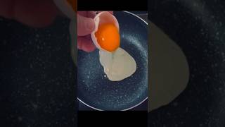 #shorts Fried Egg#shorts#satisfying#viral#trending#youtubeshorts @amoremaria