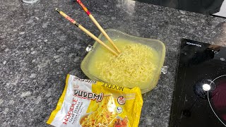 DUDOMİ TAVUK ÇEŞNİLİ NOODLE nasıl yapılır?