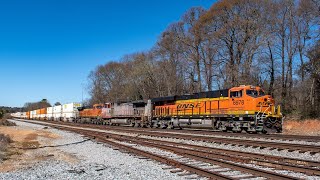 NS 264 with a BNSF Warbonnet