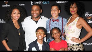 Photo of the Week: The Cast of Black-ish Receiving NAACP Image Award | What's The 411