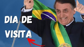 AGORA! Bolsonaro vai à comunidade, toma sopa, oferece doação, fala sobre vacinas, prefeitos e mais