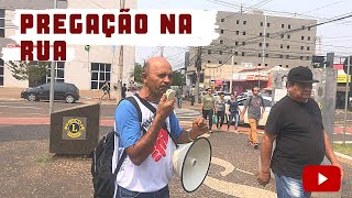 João Juvenal | pregando com o megafone