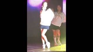 Song jihyo is dancing mr chu on stage. #kpop #runningman #songjihyo #spartace #jihyo #apink