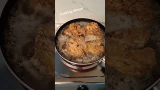 Fried chicken for dinner|Eyingtv