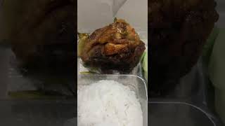 Makan lagi teman2, beli bebek kaleyo tapi makannya ayam #shortvideo #shorts