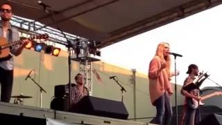 Danielle Bradbery 'Young In America' York Fair, edit