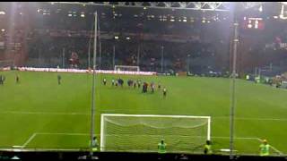 Genoa-Lille 3-2..Bolgia e giocatori sotto la curva..