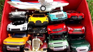 Box Full of /Merceds S-Class, Ferrari, Lexus LC 500, Rolls-Royce Wraith, Mclaren Senna, Bugatti Car