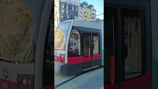 Weiner Linien ULF | Line 0 | Wien Hbf | #tram #railway #transport #travel #austria #vienna #wien