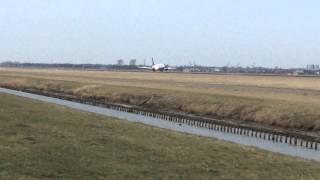 Boeing 737 Lufthansa good landing @ the Polderbaan