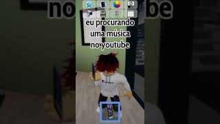 eu procurando uma música no youtube