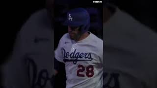 JD Martinez hits his first home run in a Dodgers uniform!!