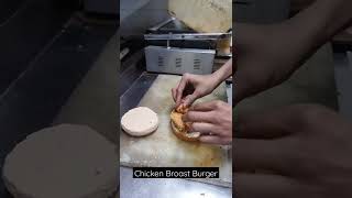 Chicken Broast Burger | Crispy burger | Zinger burger | #shorts #delhistreetfood