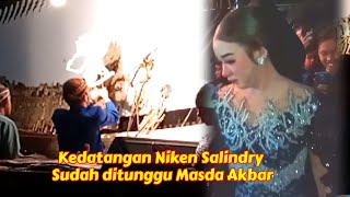 DETIK DETIK KEDATANGAN NIKEN SALINDRY SUDAH DINANTIKAN MASDA AKBAR SYAHALAM