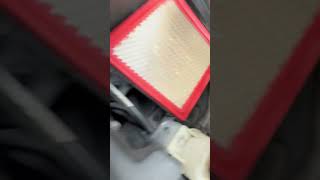 2011 Jeep GC WK2 Replace Engine Air Filter