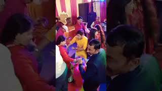 Shaadi mein dance😍 #shorts #ree#trending #viral #ytshorts #bhaikishaadi #party #dance