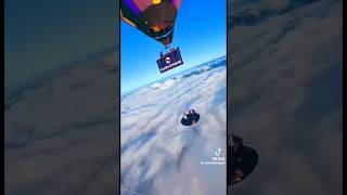 Екстремальні розваги над хмарами. Extreme fun above the clouds