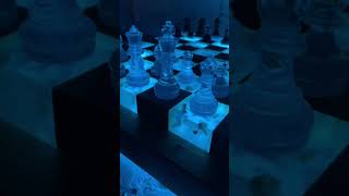 Шахматы с подсветкой из эпоксидной смолы a2inhome.ru #chess #epoxy#epoxyideas#epoxywood #chessboard