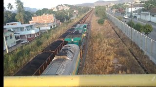 Trem de Passageiros cruzando com Carvão em Baixo Guandu