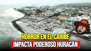 HURACÁN BERYL ARRASA ISLA CON VIENTOS DE 240 KM H  CASAS DESTRUIDAS