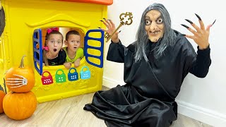 A Halloween story! Sofia rescue her brother and searches for the lost keys