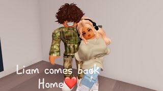 LIAM COMES BACK HOME FROM THE MILITARY❤️*roblox rp* ￼