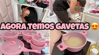 INSTALAMOS AS GAVETAS | TESTEI MINHAS PANELAS ROSA | Tayane Silvia