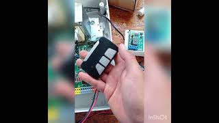 instalación de receptor alternativo y control compatible.