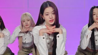 when wonyoung looks right into your eyes