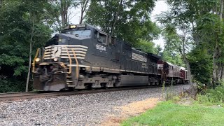 NS 9564 leading geo train in Camden Ohio