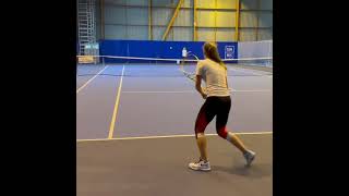 Gina Hays' Backhand is so Good!