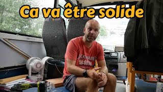 Vlog 58 On ferme le couloir dans le bus aménagé !!!