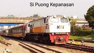 SI PUONG KEPANASAN...!!! Kereta Api Ka KLB Rombongan DITMKIT Melintas Stasiun Kiaracondong