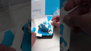 A cool notebook with a 3d globe  Класний блокнот з 3d глобусом