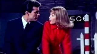 Marisol y Robert Conrad - Me Conformo