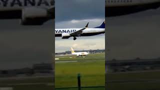 RYANAIR B737.MAX8 LANDING AT DUBLIN AIRPORT