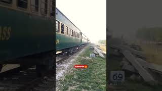 Super fast Action train 😱 #train #trainvideo #trainsvideo