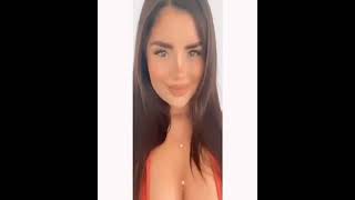 Demi Rose selfies