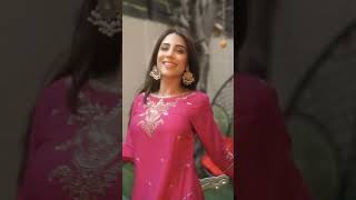 Ushna Shah | Transition #ushnashah #youtubeshorts #shorts #viral