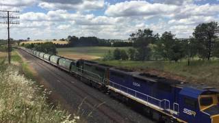 Quad Cs work the SSR Grain train out of Orange on their way to Newcastle