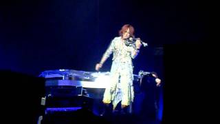 X JAPAN - Sugizo violin solo 1 (live in Paris - Zénith 01-07-11)