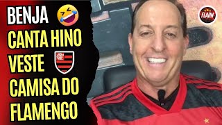 BENJA CANTA HINO VESTE CAMISA DO FLAMENGO