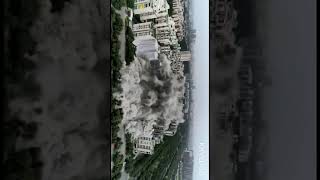 900 crore twin tower demolished in 9 secs...#twintowerdemolished #twintowernoida