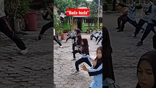 Variasi gerakan silat, gerakan  kuda-kuda pencak silat kelas 4 sd #shorts #pencaksilat #olahraga