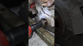 2002 Toyota Hiace Crank Bolt Removal #shortvideo #shorts #short