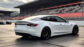 Tesla model X 2025