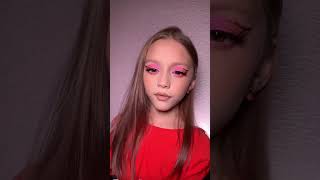 Butterfly or colibri?🤩 #shorts #tiktok #makeup #colormakeup #beforeafter #hudabeauty #kidsmakeup