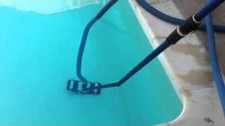 TUTO ENTRETIEN PISCINE: Aspirateur piscine, nettoyage piscine avec balai (pool vacuum)